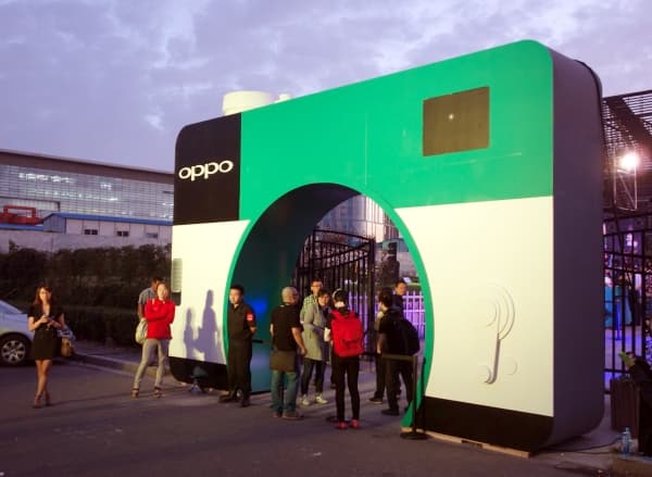 Обзор смартфона Oppo Mirror