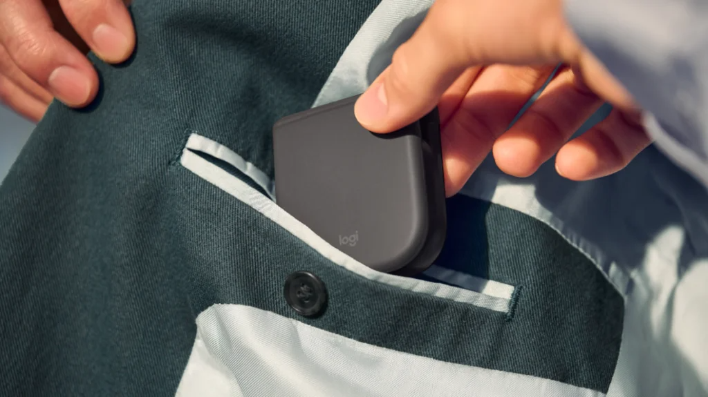 Раскладушка за 80 долларов: представлена складная мышь Logitech Mobi Fold Складная мышь Logitech Mobi Fold в разложенном виде