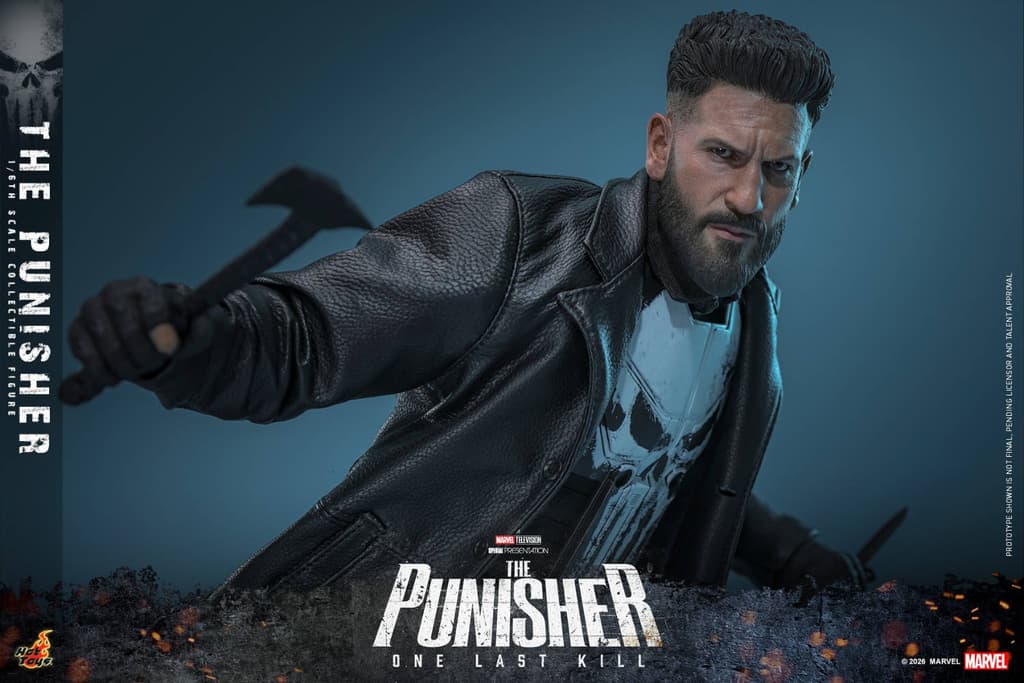 Права на изображения принадлежат Marvel и Hot Toys