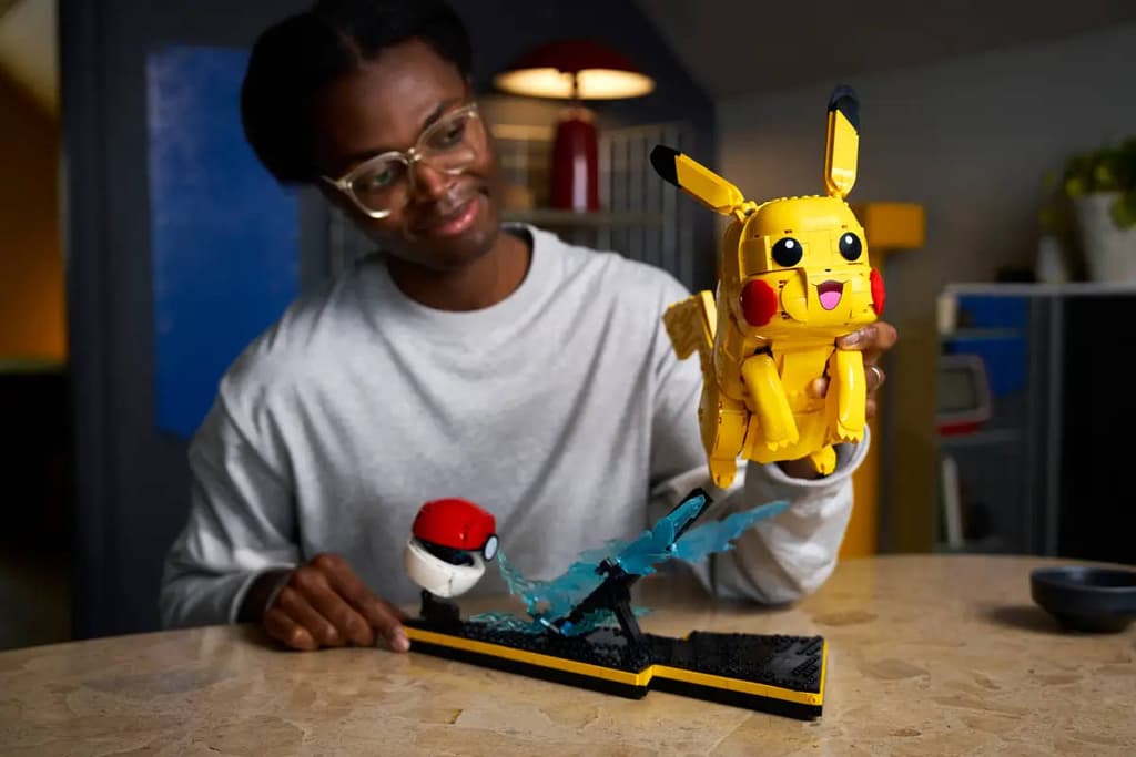  Права на изображения принадлежат LEGO Group и The Pokemon Company 