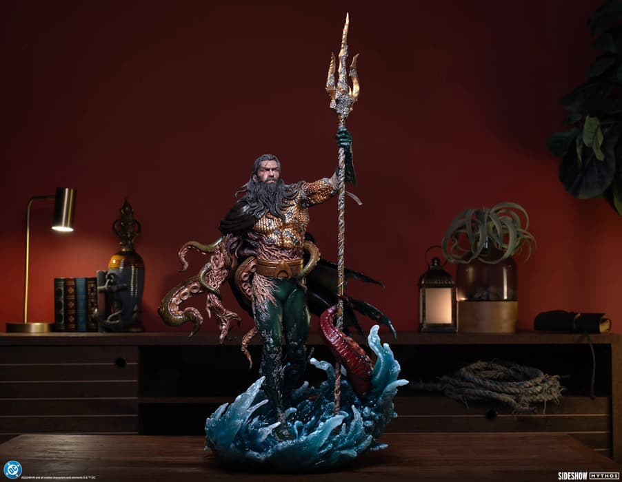 Права на изображения принадлежат Warner Bros. Entertainment Inc., DC Comics и Sideshow Collectibles