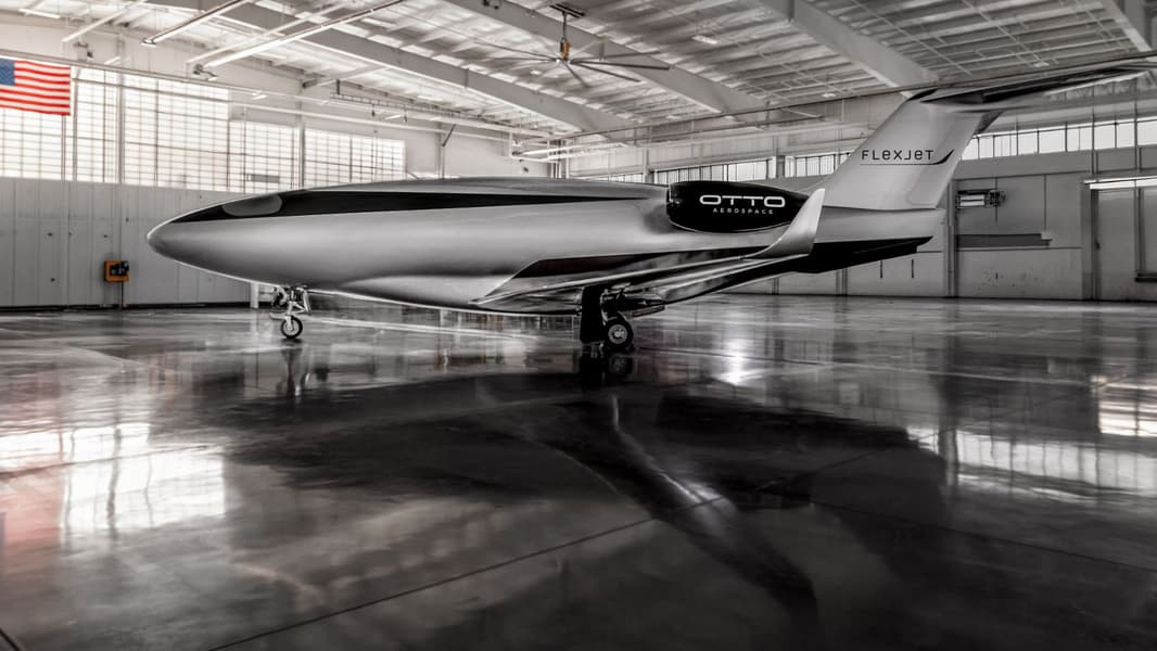 Никаких иллюминаторов и на 60% меньше топлива: революционный самолет Phantom 3500 официально допущен к финальным тестам