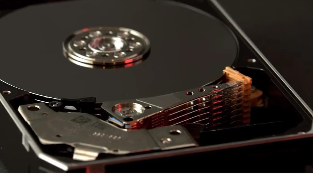 На фоне бума ИИ производители SSD и HDD переходят на долгосрочные контракты до 5 лет
