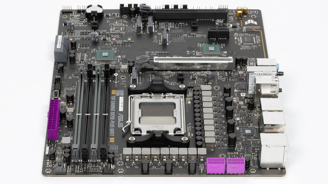 Обзор материнской платы Asus TUF Gaming X870E-Plus WiFi
