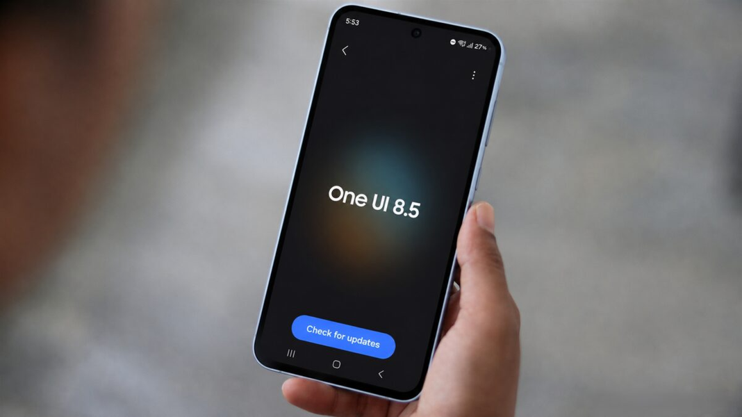 Samsung выпустила One UI 8.5 для всех подтвержденных устройств Galaxy и даже тех, для которых прошивку не обещали Смартфон Samsung Galaxy с интерфейсом One UI