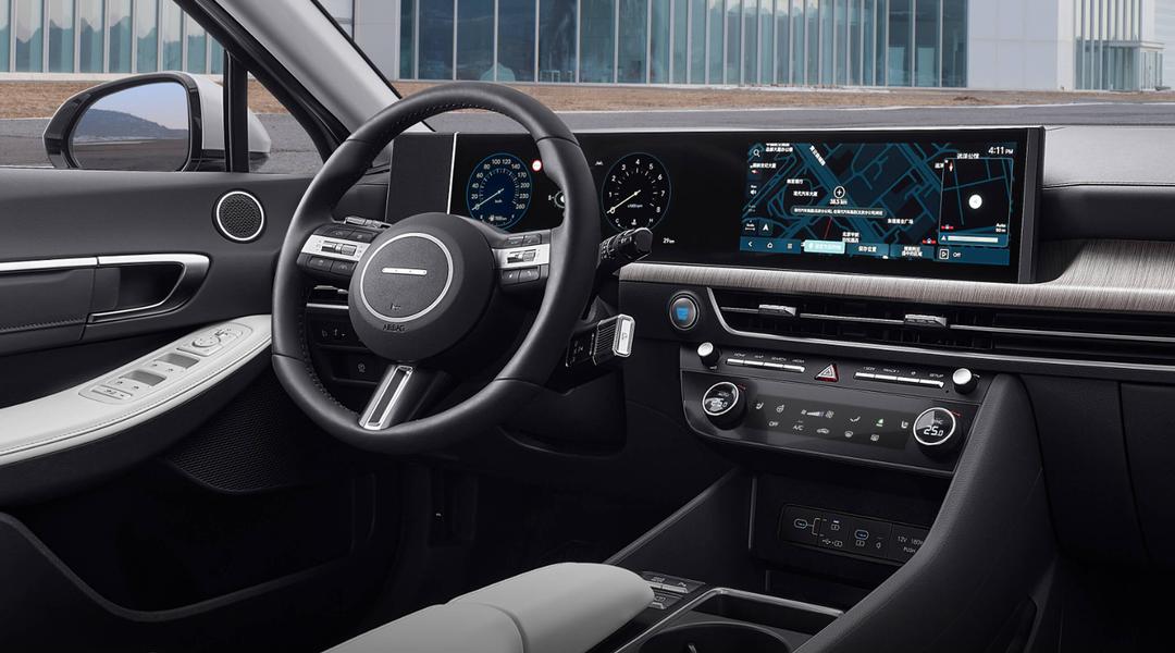 Габариты и стиль Hyundai Sonata 2026 Вид сбоку на новый седан Hyundai Sonata