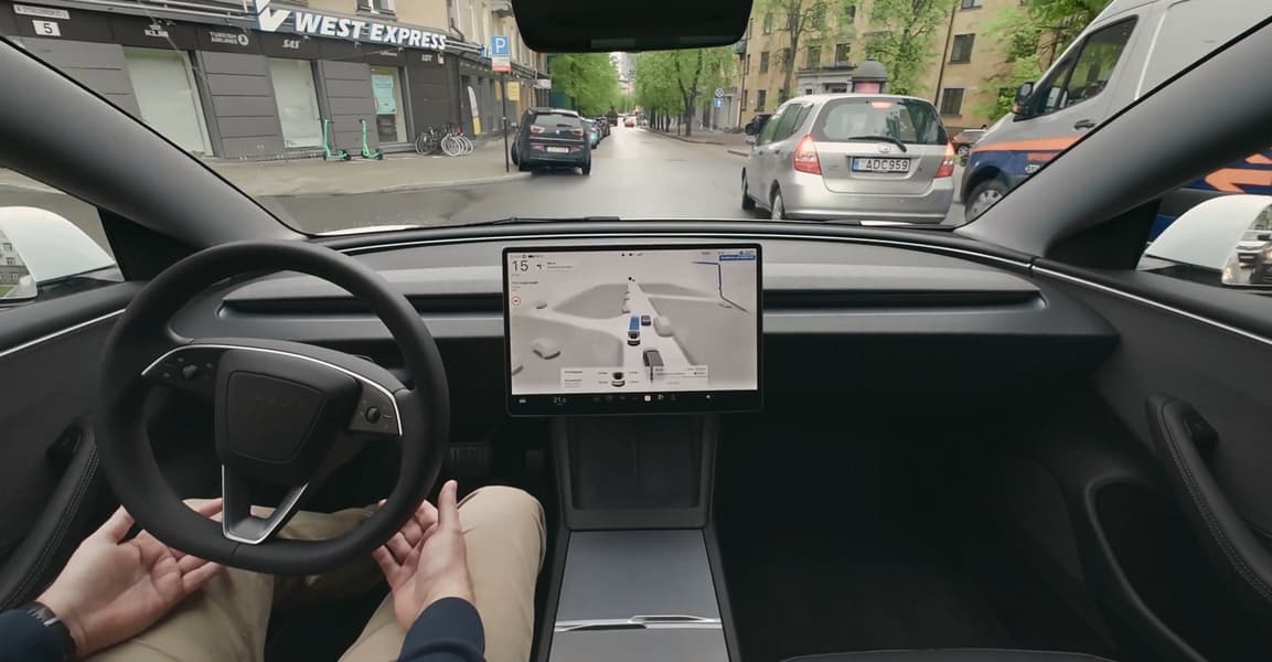 Tesla запускает автопилот в Европе: названы первые страны
