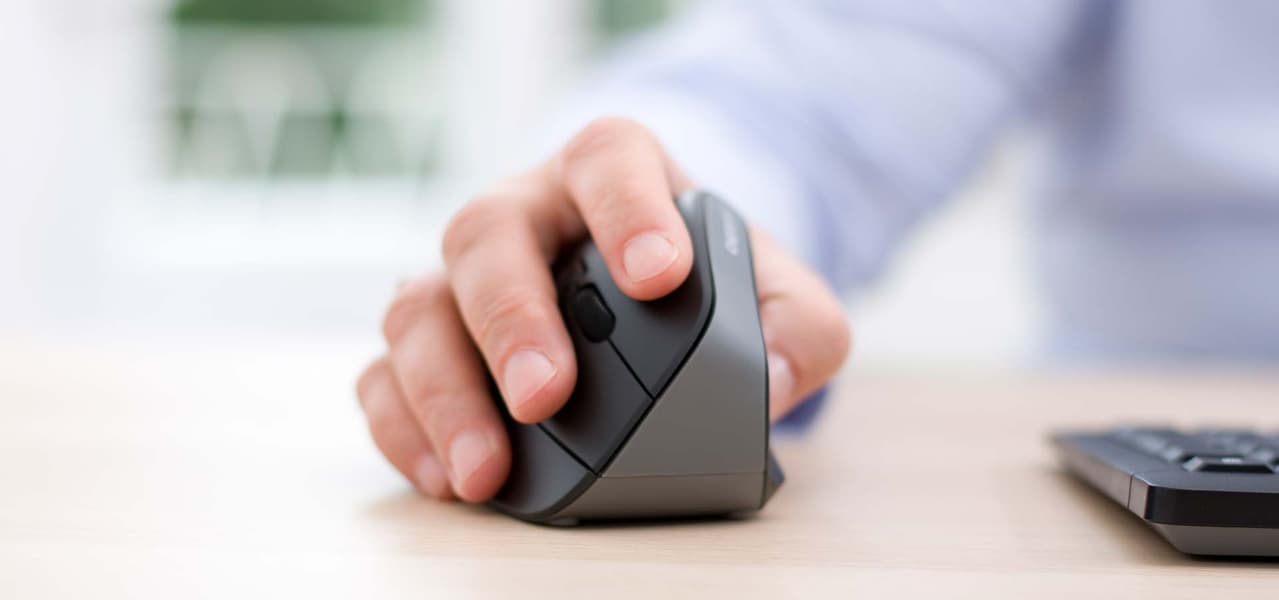 Модель Cherry MW 4500, предназначенная для правшей