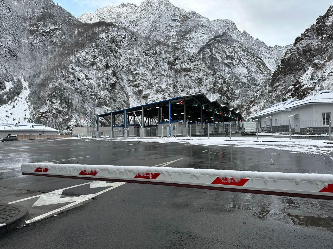 Checkpoint MAPP Verkhny Lars at the exit from Russia