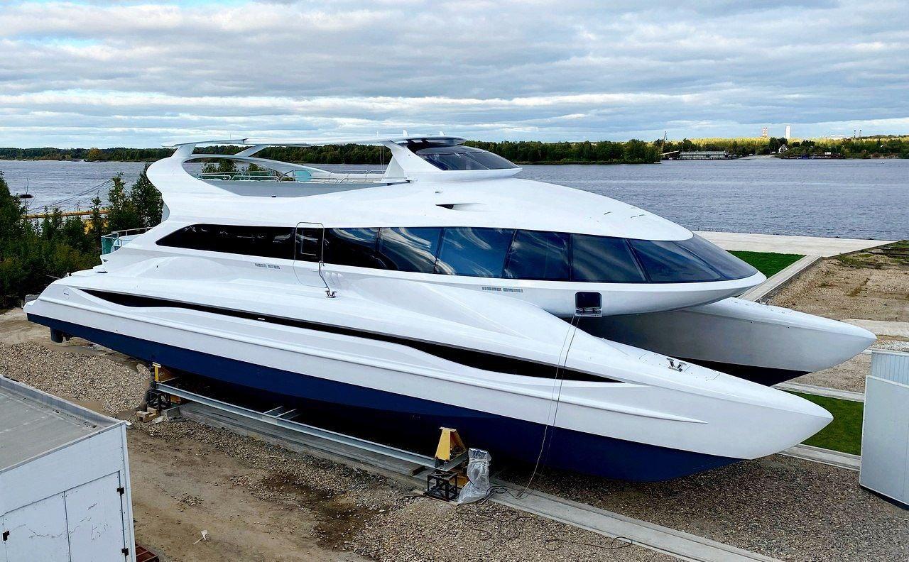 Electric catamaran
