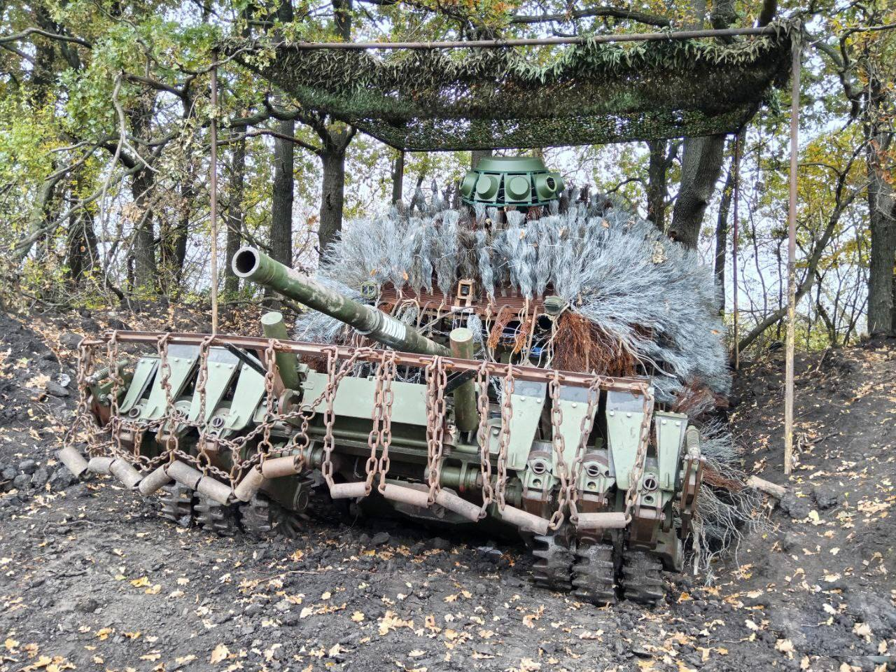 T-80BV in "Hedgehog" protection