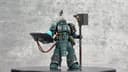 Фанатам Сынов Хоруса показали распаковку фигурки Разрушителя Осад из Warhammer: The Horus Heresy от JoyToy
