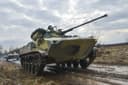 Ростех поставил военным партии модернизированных БМП-3 и БМД-2