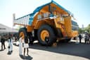 Монстр на 2335 лошадей: БелАЗ показал первый в мире 220-тонный самосвал на метане