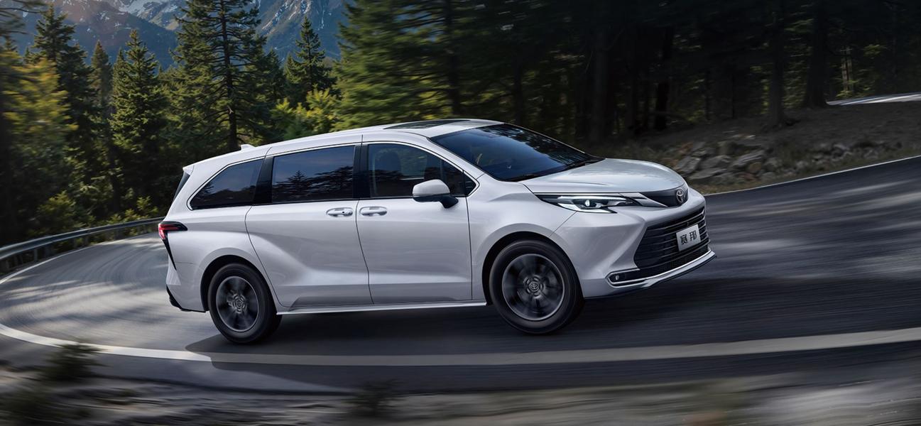 Toyota Sienna 2027 представлен в Китае: полный привод в базе и интеграция с Huawei и Xiaomi