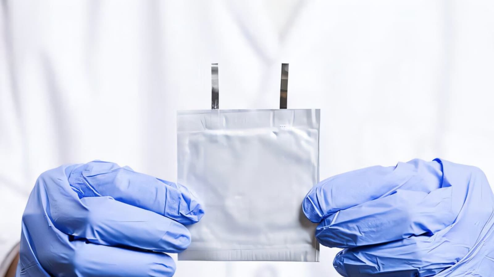 Новая цинк-ионная батарея с кевларом, созданная в США, может стать альтернативой литий-ионным батареям