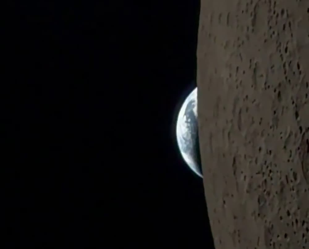 Астронавт NASA во время облета Луны снял видео заката Земли на камеру iPhone 17 Pro