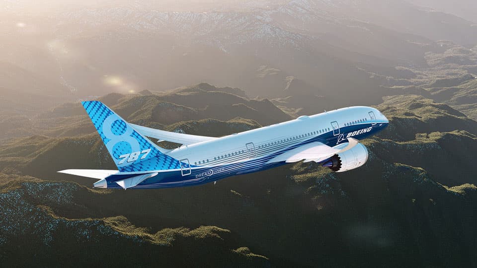 Boeing 787 Dreamliner задерживается из-за двигателей и кресел