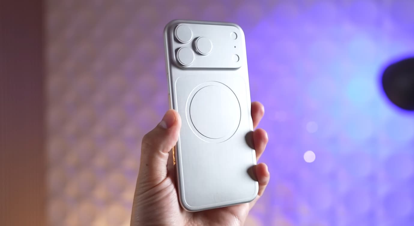 Появилось большое видео с макетами iPhone Ultra и iPhone 18 Pro Max. Dynamic Island станет меньше