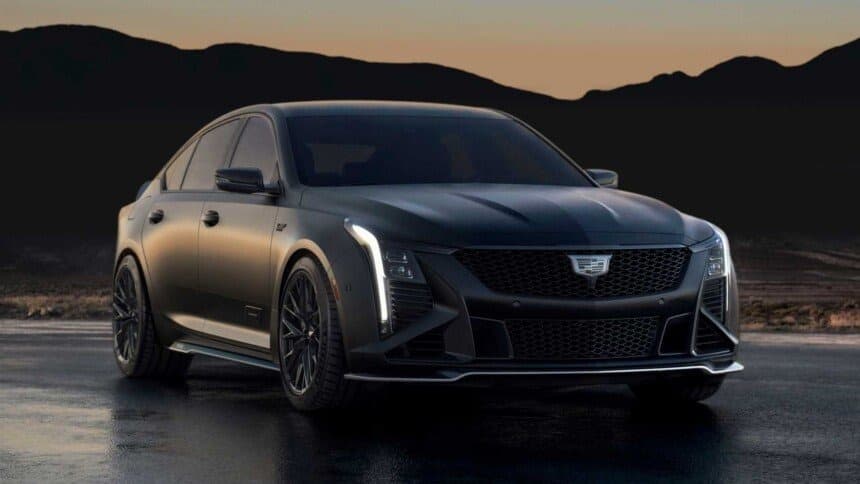 Cadillac представил самый мощный Blackwing в истории в честь дебюта в Formula 1