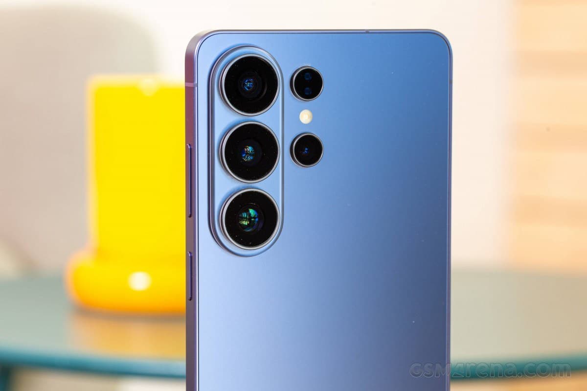 Samsung Galaxy S27 может получить камеру как у Galaxy S10  с переменной диафрагмой