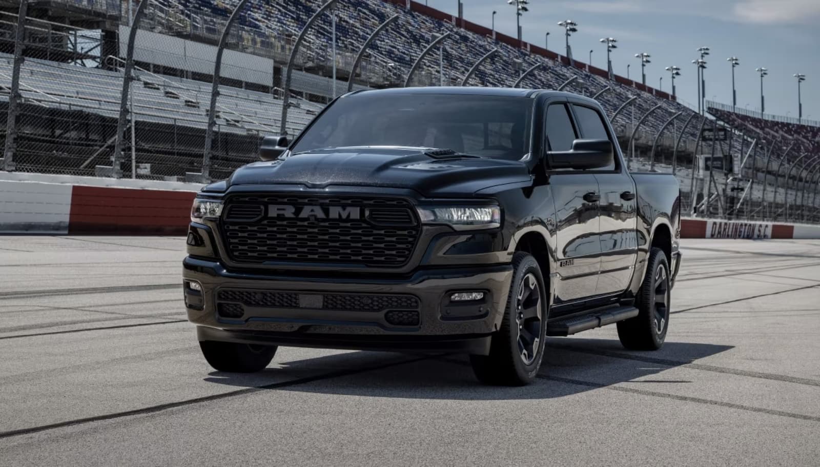 Американские пикапы стали хитом в России. Продажи RAM выросли на 121%, самая популярная модель  RAM 1500