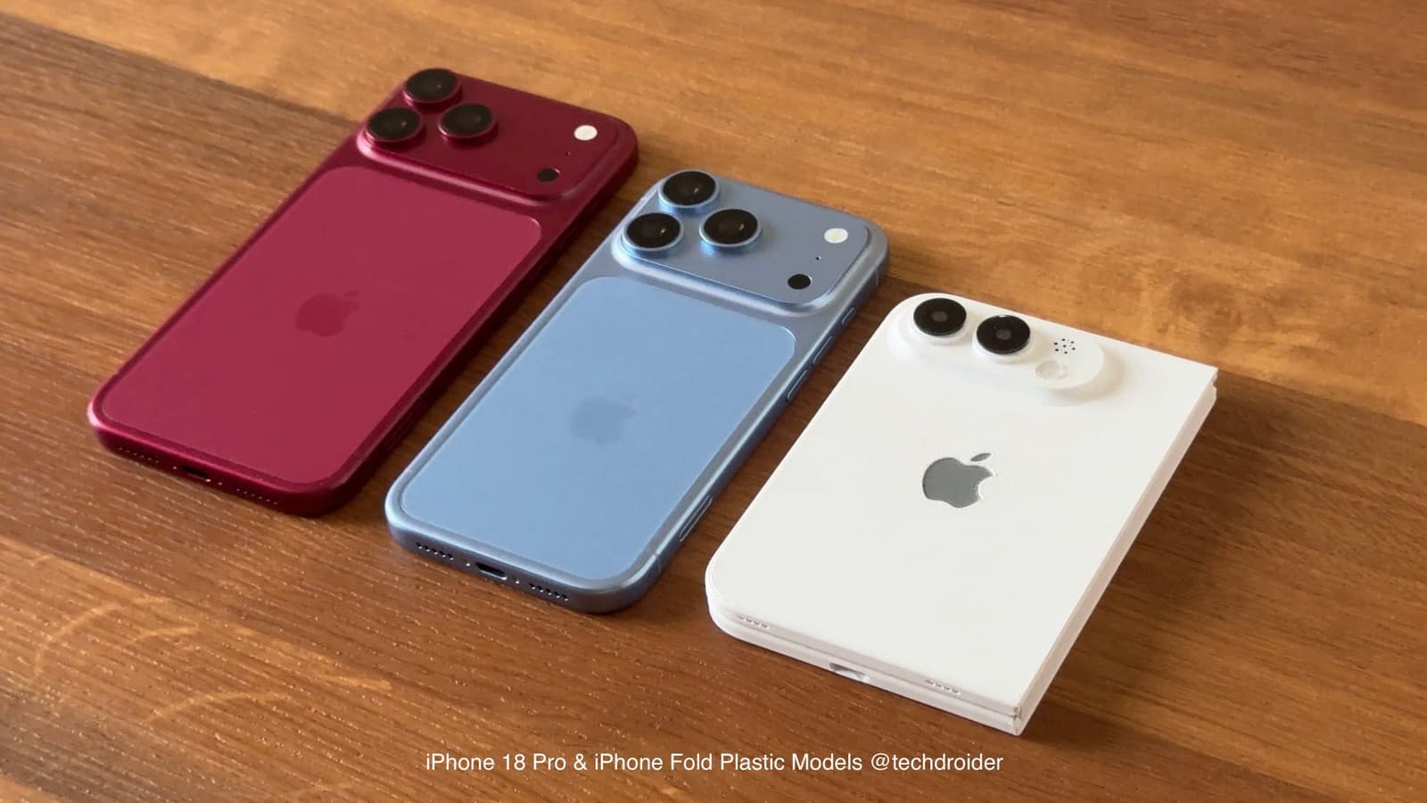 Линейка iPhone в 2026 году будет выглядеть так: появилось общее живое фото макетов iPhone 18 Pro и Pro Max, а также iPhone Fold