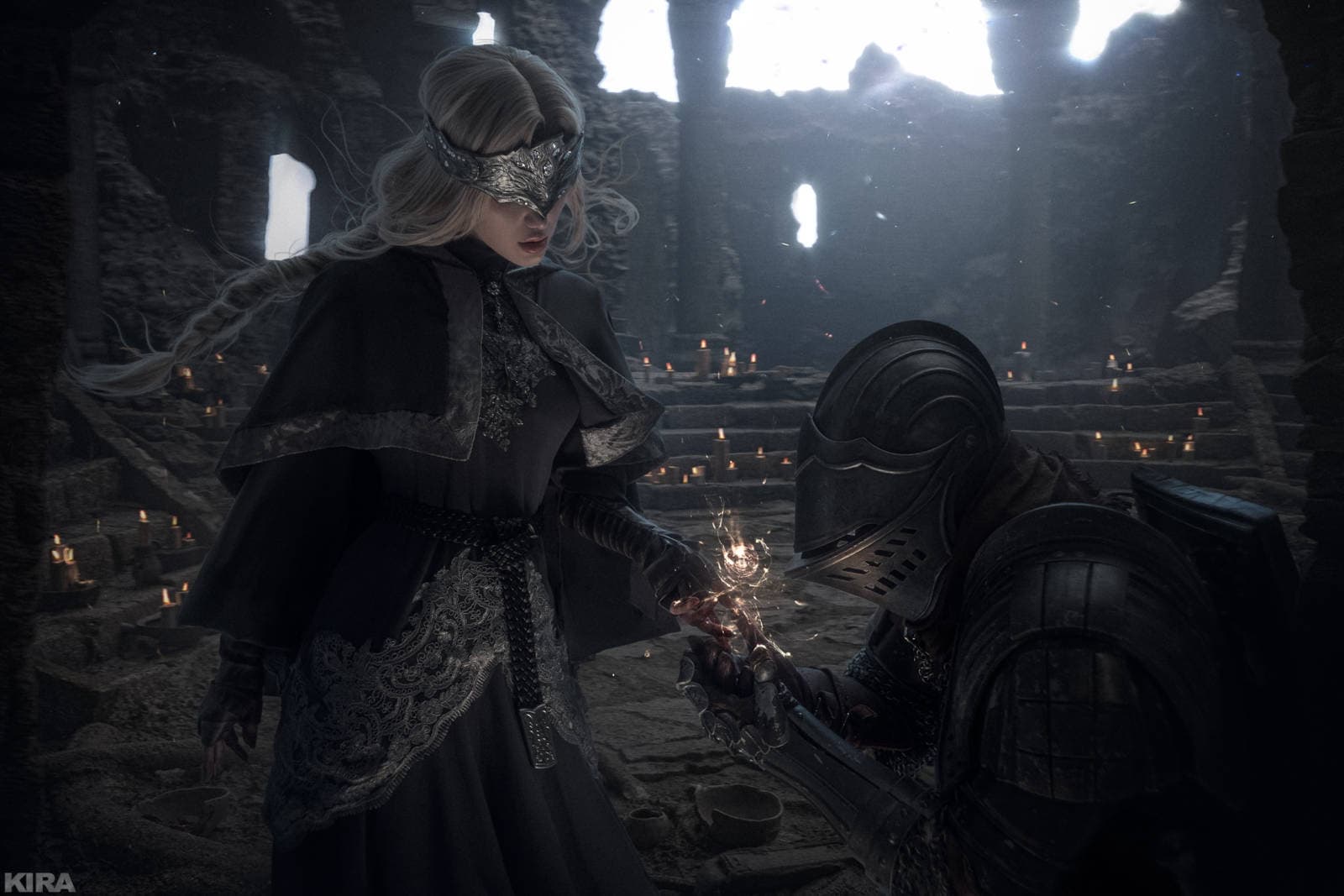 Косплей Хранительницы огня и Негорящего из Dark Souls III