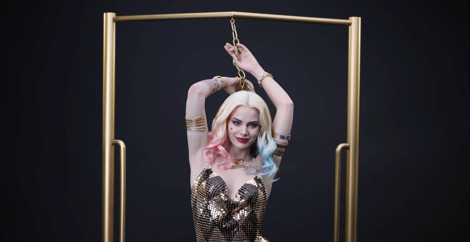 Hyperrealistic Harley Quinn statue by JND Studios