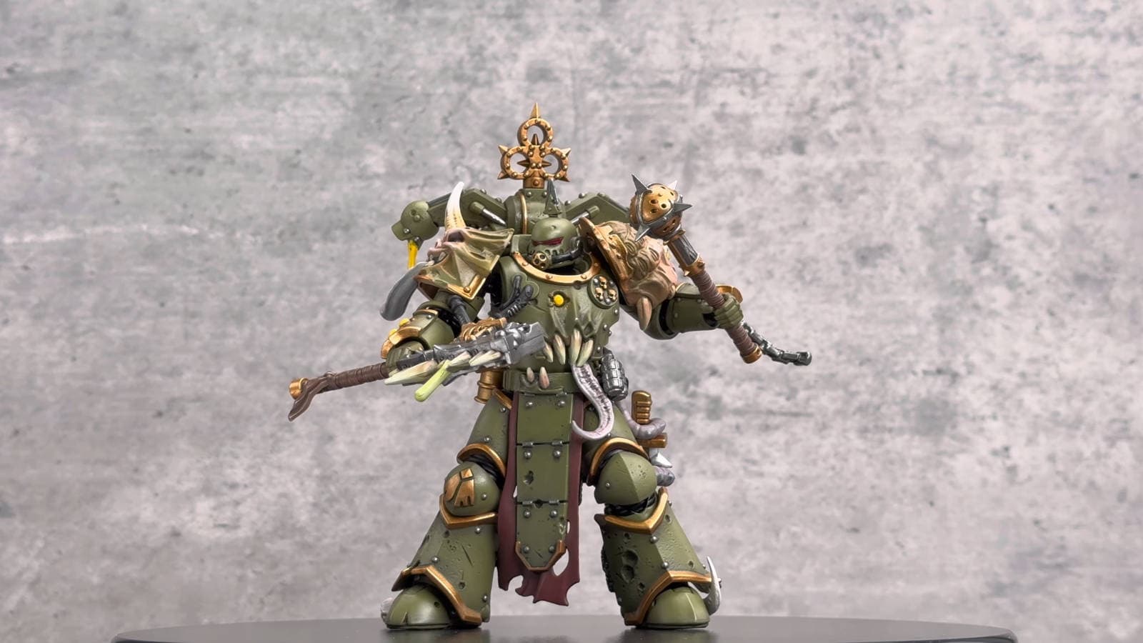 JoyToy Death Guard Plague Marine figure from Warhammer 40,000