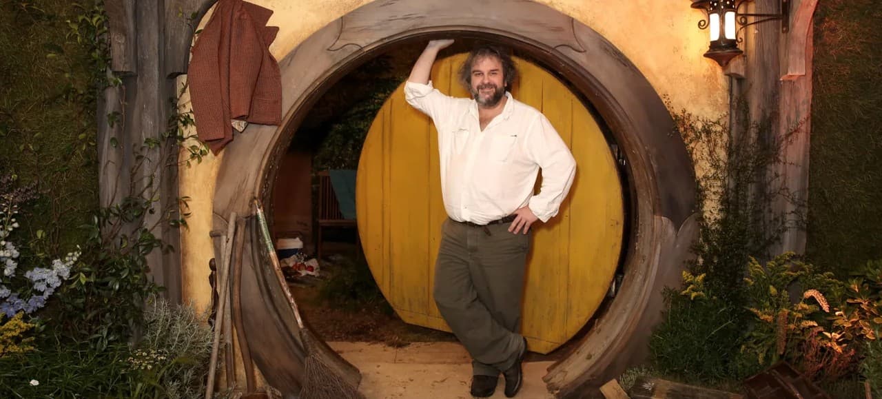 peter-jackson-has-explained-why-hes-not-directing-lord-of-th-ym681280.jpg