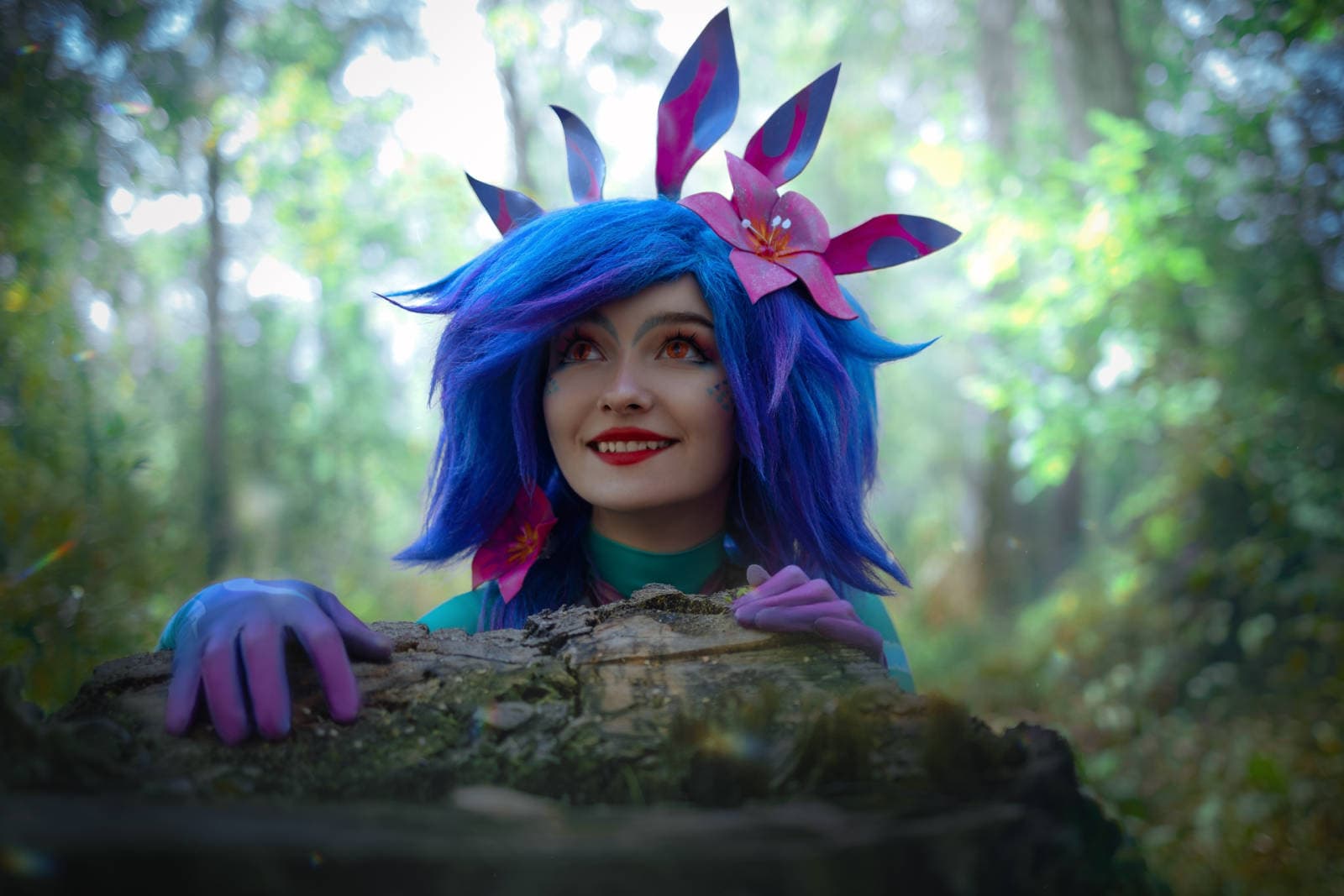 Косплеерша перевоплотилась в любопытную Нико из League of Legends Косплеерша перевоплотилась в любопытную Нико из League of Legends