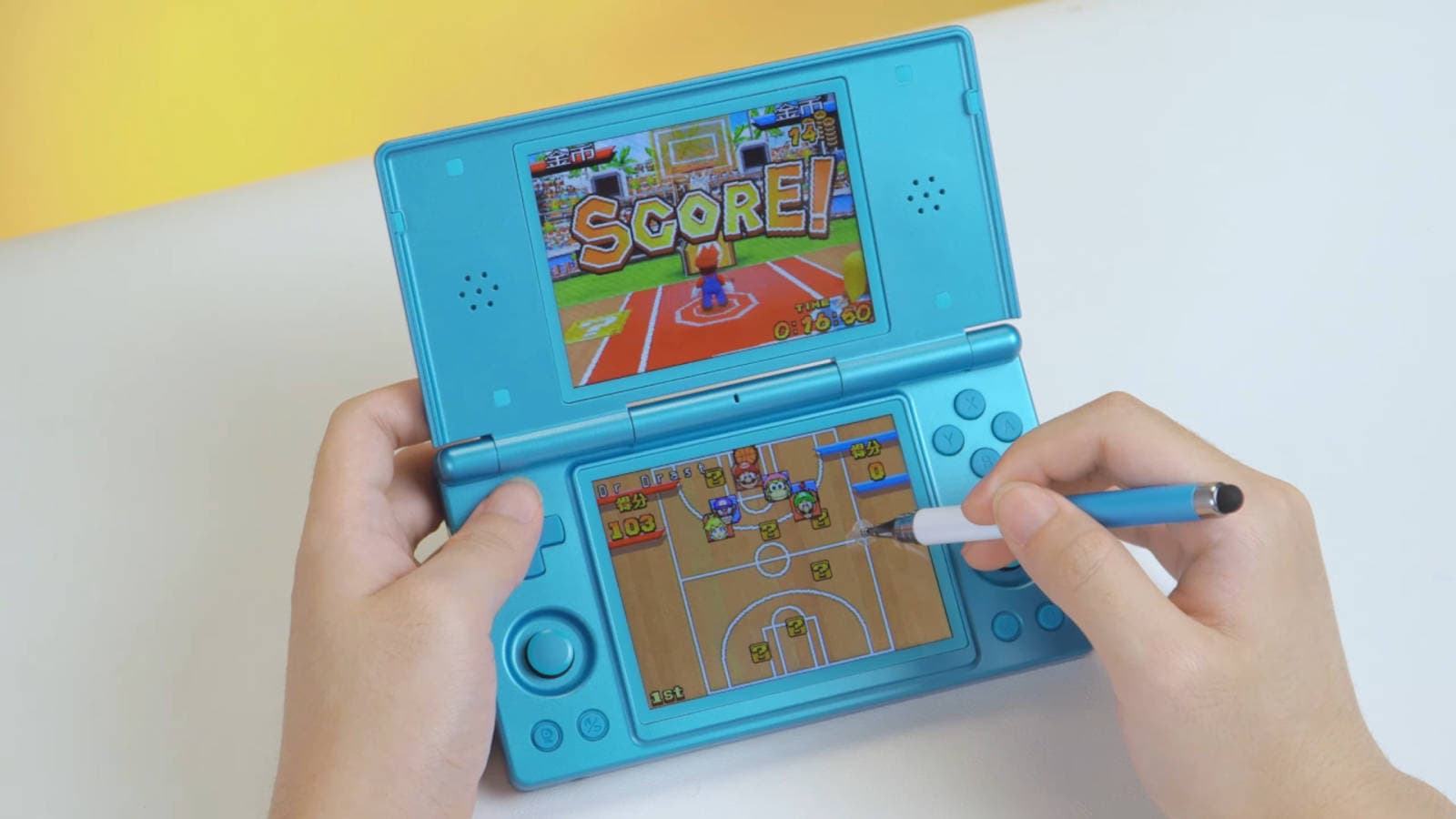 Стилус наготове: Anbernic показала распаковку портативной двухэкранной консоли RG DS