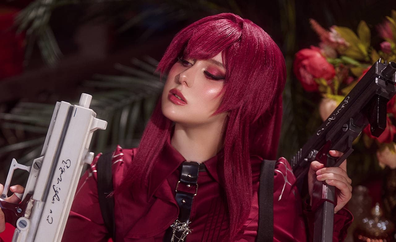 Охотница с Птеруги‑V примерила образ Кафки из Honkai: Star Rail Охотница с Птеруги‑V примерила образ Кафки из Honkai: Star Rail