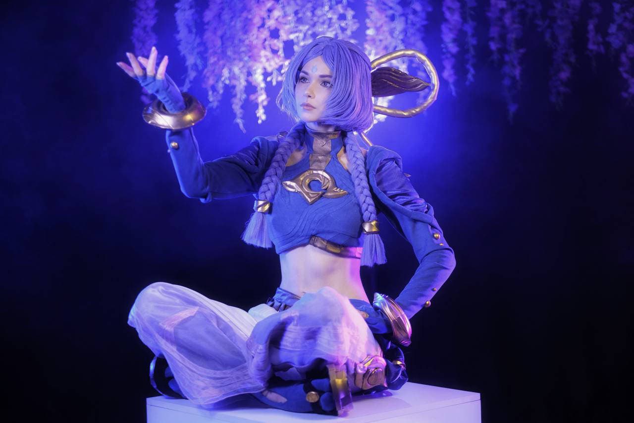 Непоколебимая вера: косплеерша воссоздала образ Юнары из League of Legends Непоколебимая вера: косплеерша воссоздала образ Юнары из League of Legends