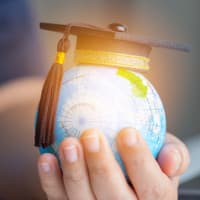 Продолжается приём заявок на участие в пятой ежегодной премии «Эффективное образование»