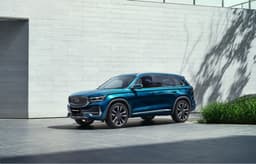 За Geely Monjaro — в Казахстан? В соседней стране объявили цены на новый флагманский кроссовер Geely, и они ниже российских