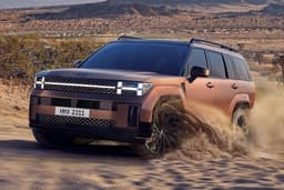 281 л.с., 8-ступенчатый «автомат» и полный привод всего лишь за 4 млн рублей. В Казахстане объявили цены на новый Hyundai Santa Fe