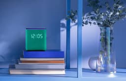 «Алиса» Яндекса научилась вести диалог на двух языках 