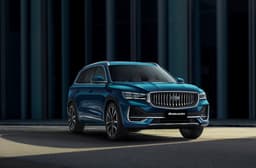 Обновлённый Geely Monjaro выходит в Казахстане, цены — от 20,89 млн тенге (3,21 млн рублей)