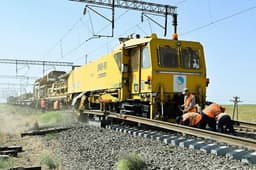 Машины UNIMAT MF и DESEC приведут в порядок  железнодорожные пути «Шымкентского отделения магистральной сети»