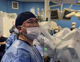 В Казахстане впервые провели роботизированную онкохирургическую операцию