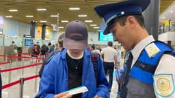 В 2025 году полицейские в Казахстане выдали иностранцам более 85 тысяч информационных карточек