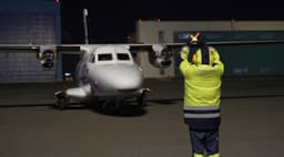 Самолет Let L-410 Turbolet МЧС Казахстана доставил в Астану пострадавшего в ДТП