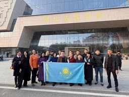 Преподаватели колледжей из Казахстана прошли стажировку по ИИ в Китае