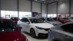 Зеркальные меры: Казахстан собирается сильно увеличить утильсбор для авто из России