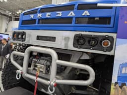 Внедорожный автобус «Звезда Т14» показали вживую на выставке «Московское Автошоу»