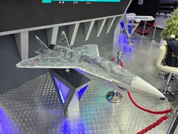 Появились уникальные кадры беспилотной версии истребителя Су-75: представят миру официально