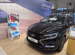 В России купили более тысячи новых седанов Lada Aura в 2025 году