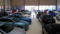 Продажи подержанных автомобилей в России выросли